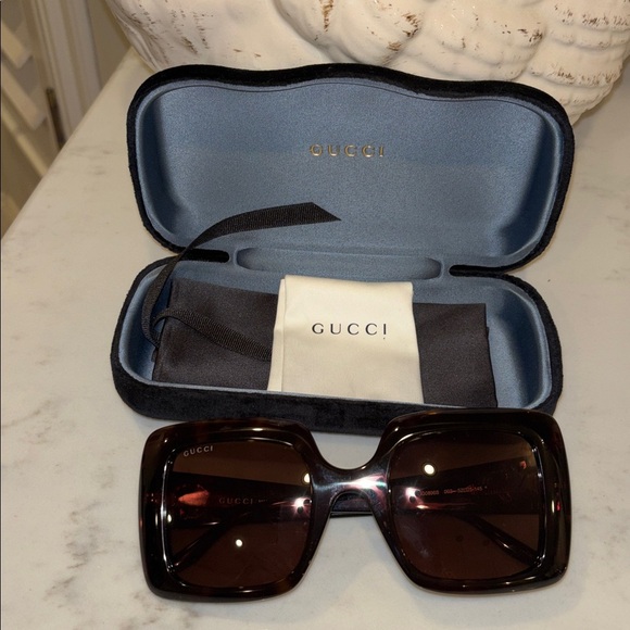 Gucci GG0896S Sunglasses - Havana Tortoise with hard & soft case new ?